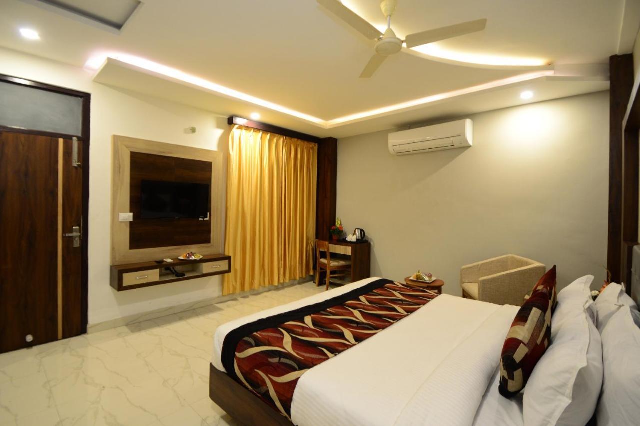 Hopp Inn Udaipur Exterior foto